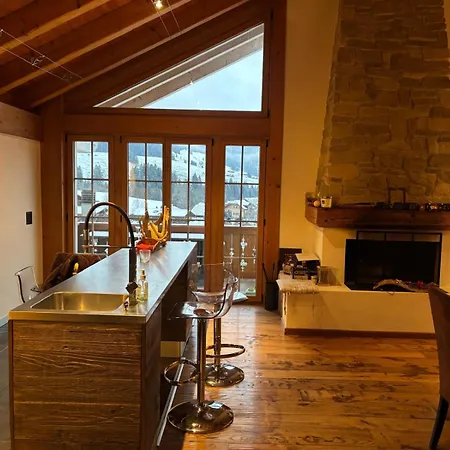 Charming Chalet, Heart Of Village *
